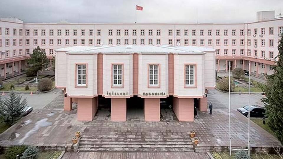 Adaylar dikkat! Kaymakamlık başvuru şartları değişti