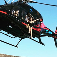 Yağmur Ünal helikopterden atladı