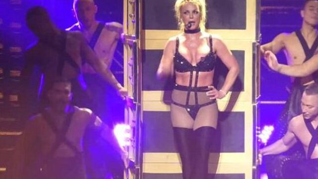 Britney Spears sahnede frikik verdi
