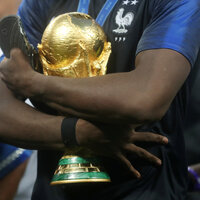 Kupayla fotoğraf çektirmeye utandı!