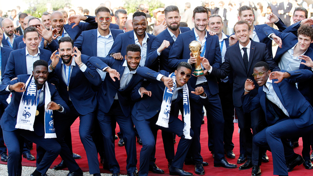 Dünya şampiyonu Fransa Milli Takımı evine döndü