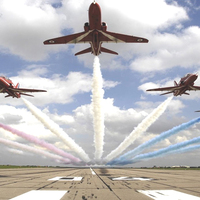 Anlaşmalar peş peşe geliyor! İlk günden 399 uçak satıldı