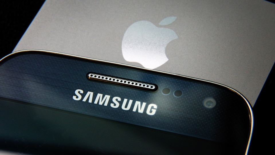 Samsung'dan Apple'a benzer S10 taktiği!