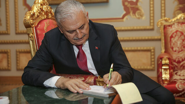 Yıldırım kurban bağışını yaptı