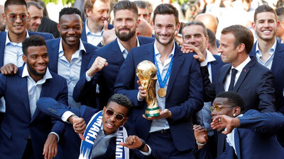Dünya Kupası'nı kazanan Fransa'ya 'Afrika' göndermesi!