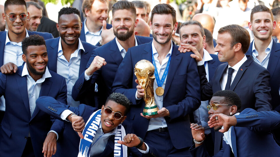 Dünya Kupası'nı kazanan Fransa'ya 'Afrika' göndermesi!