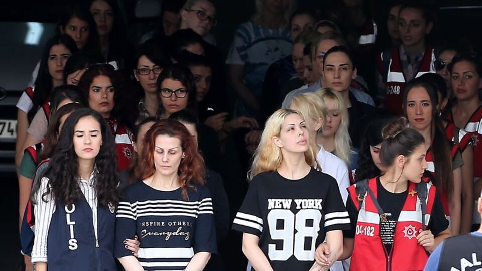 Aranıyor! Operasyondan çıkan şok 'kan' detayı