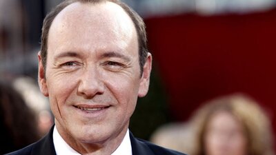 Kevin Spacey'e şok!