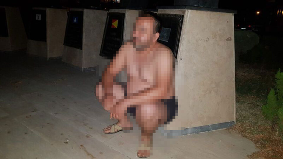 Karısı evden attı çırılçıplak sokakta kaldı