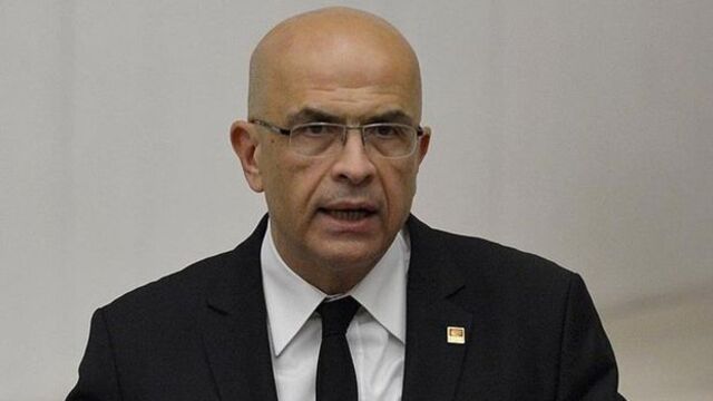 Enis Berberoğlu'nun avukatları davanın durdurulmasını talep etti