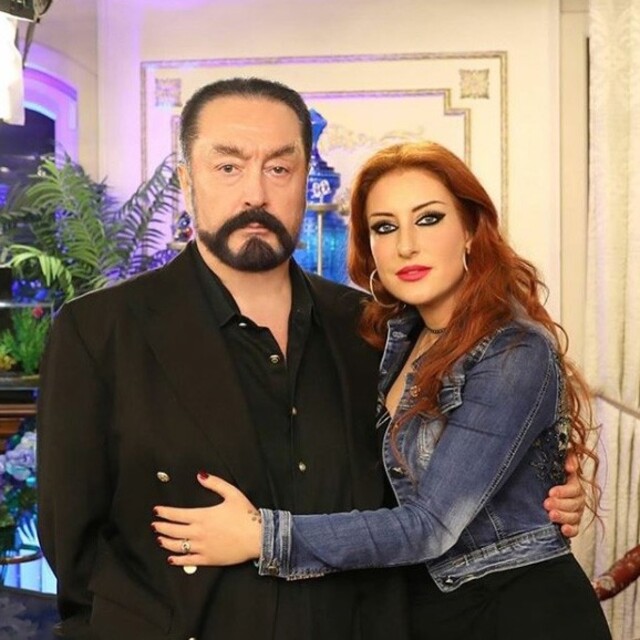 Ünlü oyuncunun yeğenini Adnan Oktar evlendirmiş