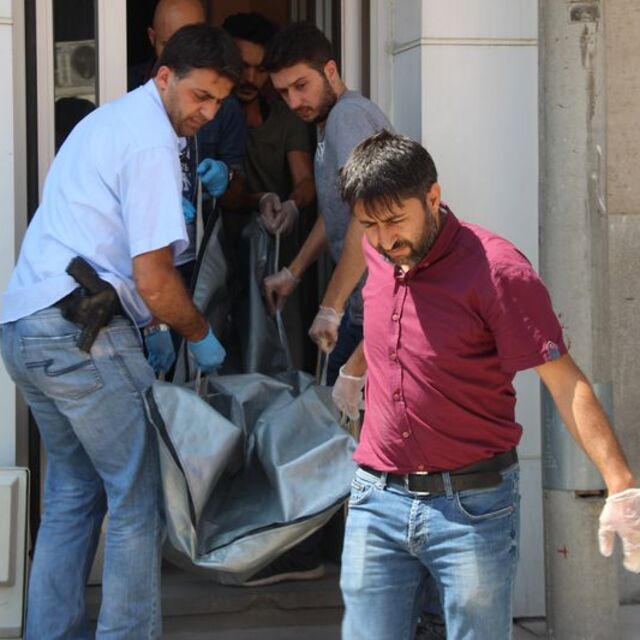 Bodrum katta başı ezilmiş erkek cesedi bulundu