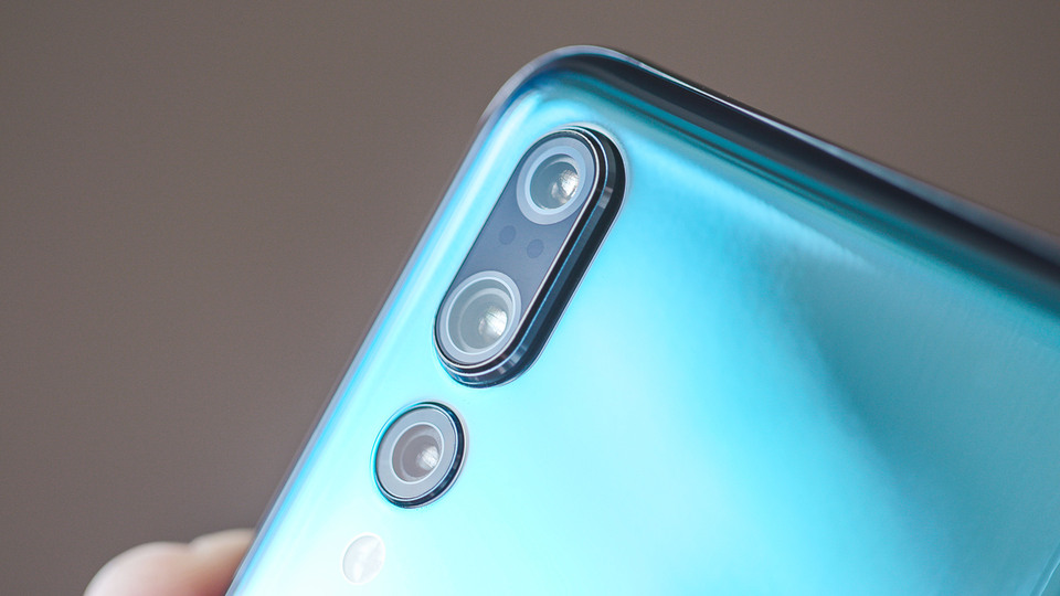 Çinli rakibi Apple'ın tahtına göz dikti!