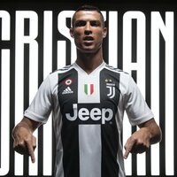 Cristiano Ronaldo paylaştı! FIFA 19 sorunu çözüldü!