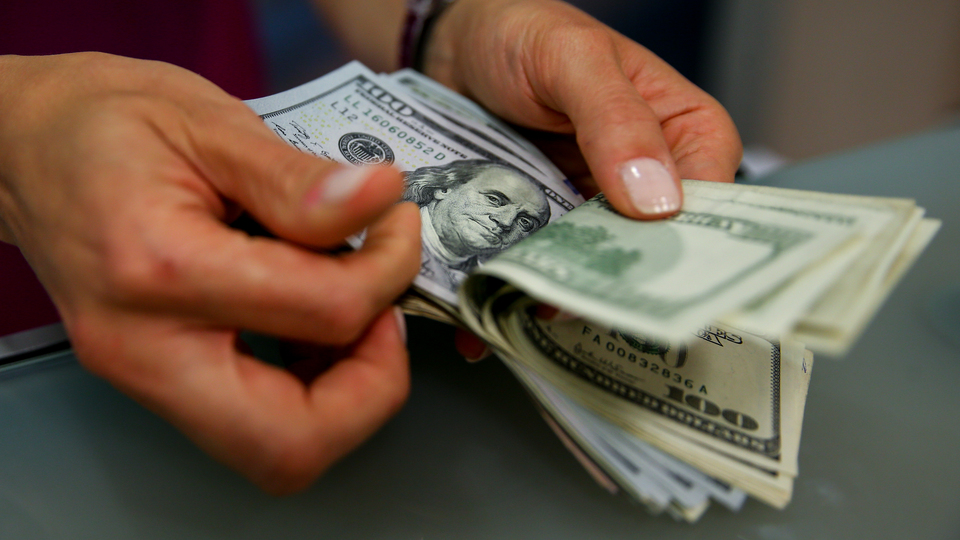 Dolarda günün ilk rakamları