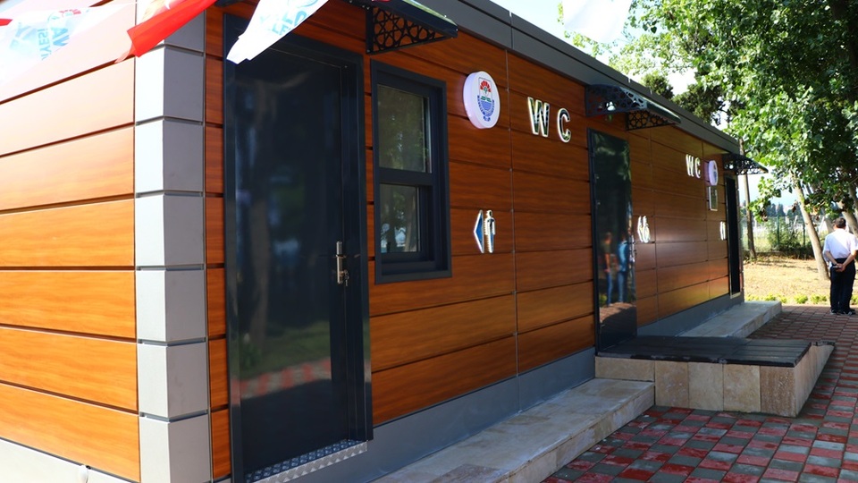 "193 bin liralık tuvalet" törenle açıldı
