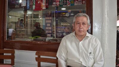 Ödül rekortmeni bakkal yazar