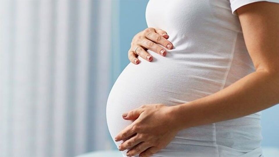 Hamilelikte mide bulantısı, bel ağrısı ve şişliğin çözümleri!