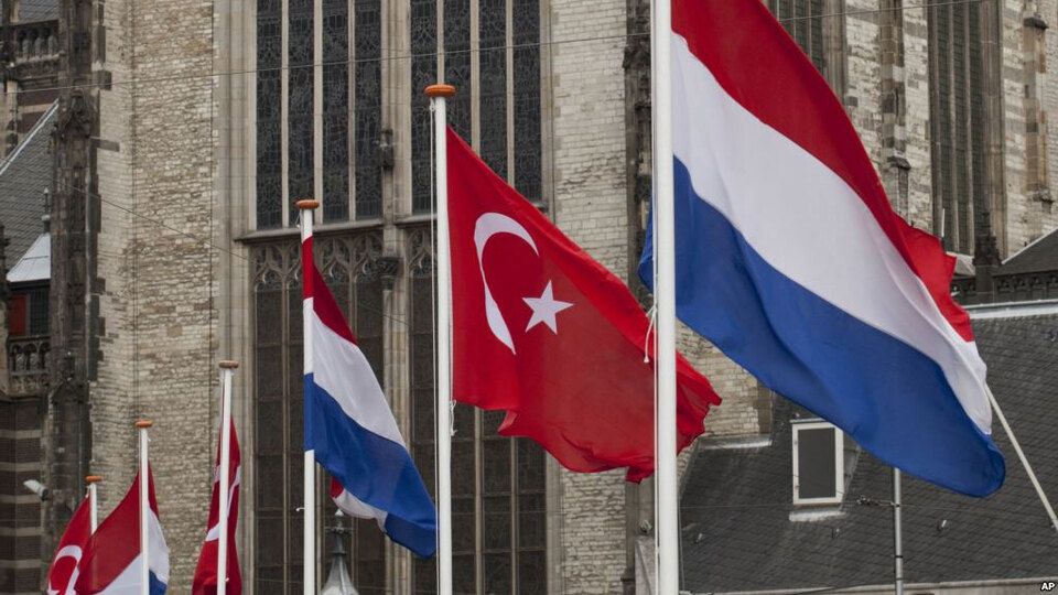 "Hollanda ile ticari ilişkilerimizin güçleneceğine inanıyoruz"