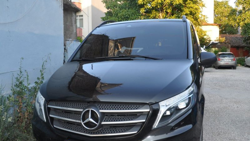 İşadamının aracına silahlı saldırı