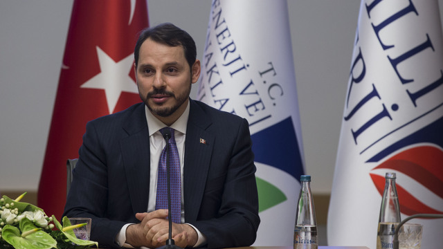 Albayrak'tan 'ekonomistlerle görüşme' açıklaması