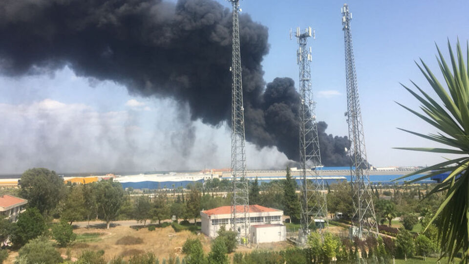 Antalya'da büyük yangın!
