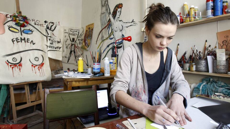 FEMEN'in kurucusu intihar etti!