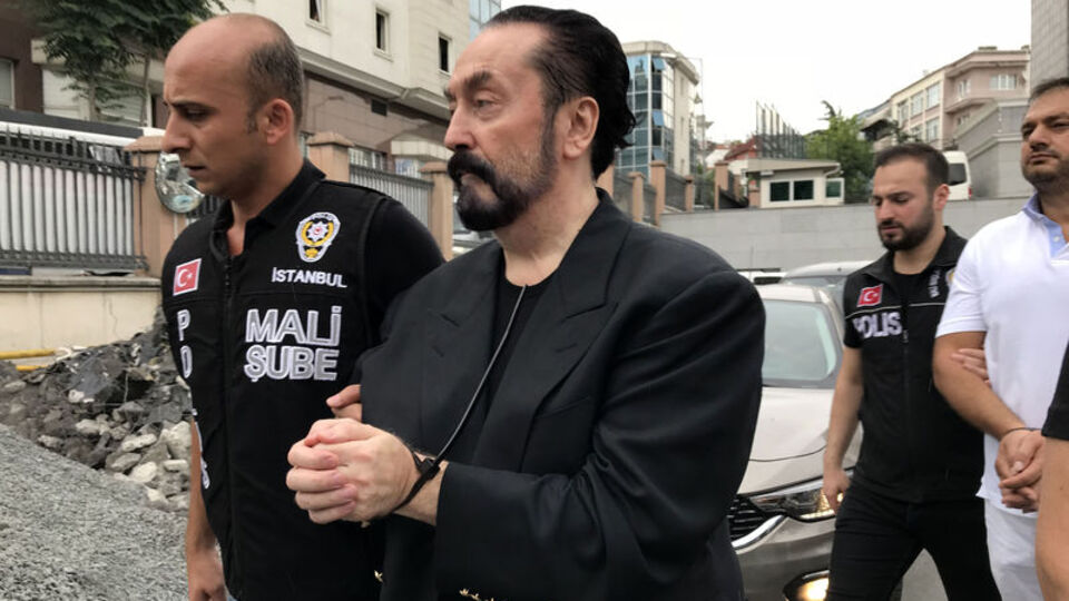Oktar'a emniyetin sorusu: 'Bizde İngiliz tipi mi var?'