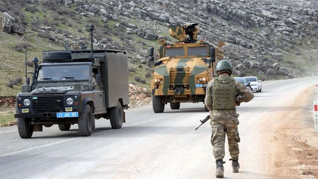Diyarbakır ve Mardin'de sokağa çıkma yasağı ilan edildi