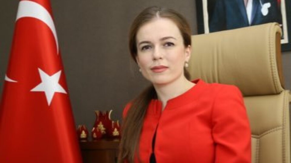 Ayşe Ergezen kimdir?