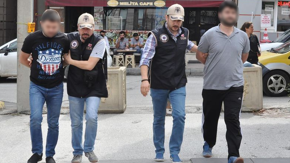 FETÖ'nün 'mahrem imam'larına tutuklama