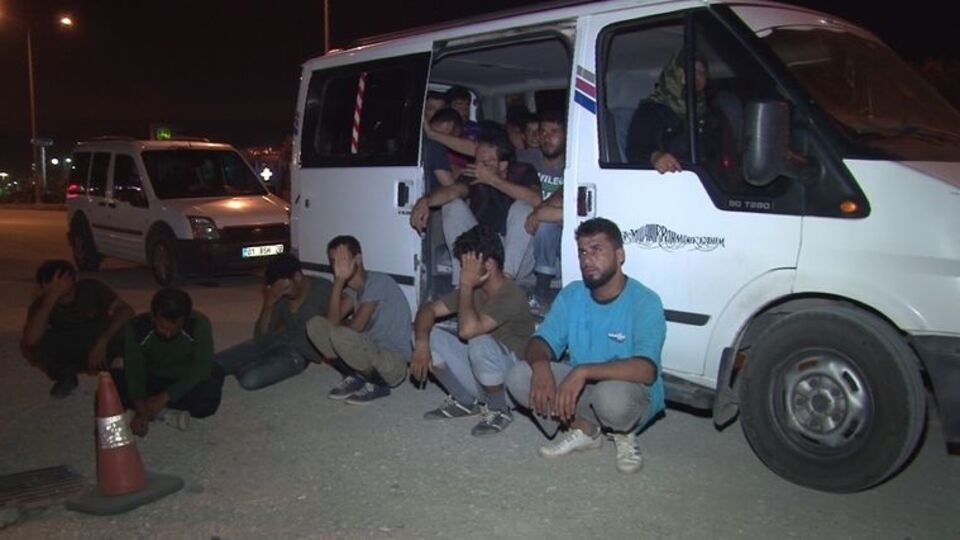 Adana'da 44 kaçak mülteci yakalandı
