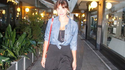 Begüm Birgören ortaya çıktı