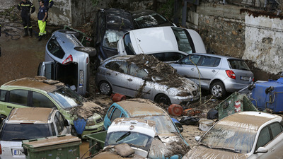 Yunanistan'ı şimdi de sel vurdu!