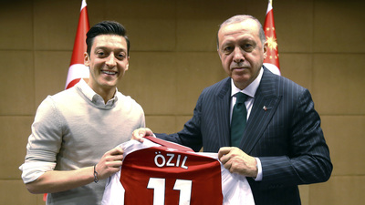 Federasyon başkanı Grindel'den Mesut Özil itirafı