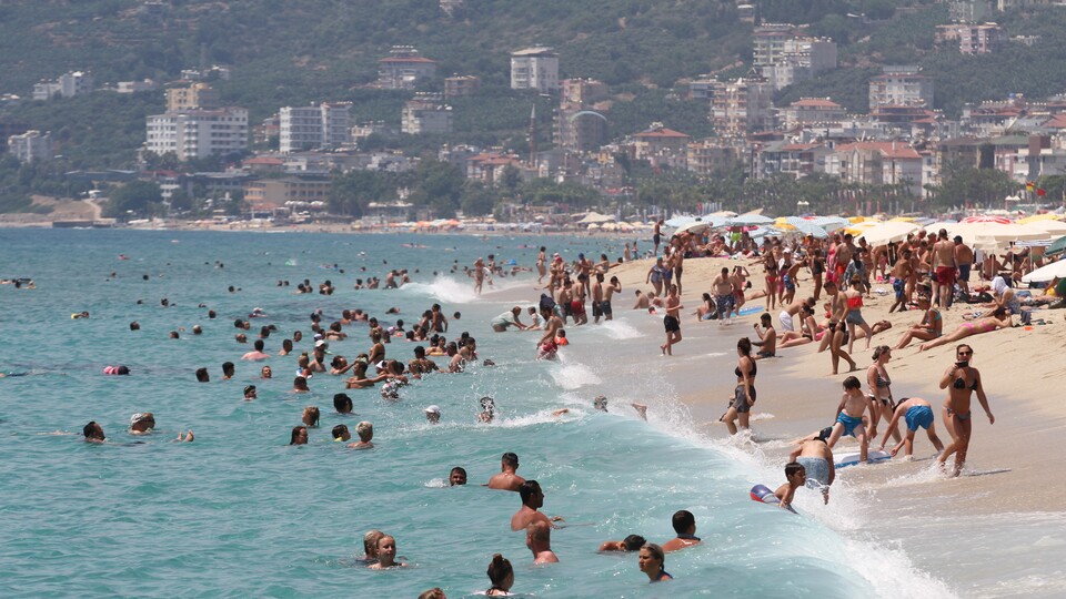 Cari açığı turizmciler kapatacak