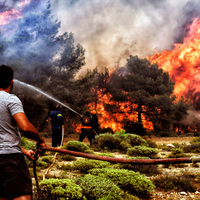 Yunanistan'daki yangınla ilgili "kundaklama açıklaması"