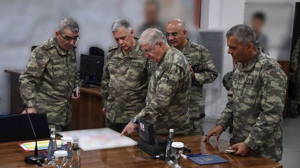 Komutanlar 1. Ordu'da!