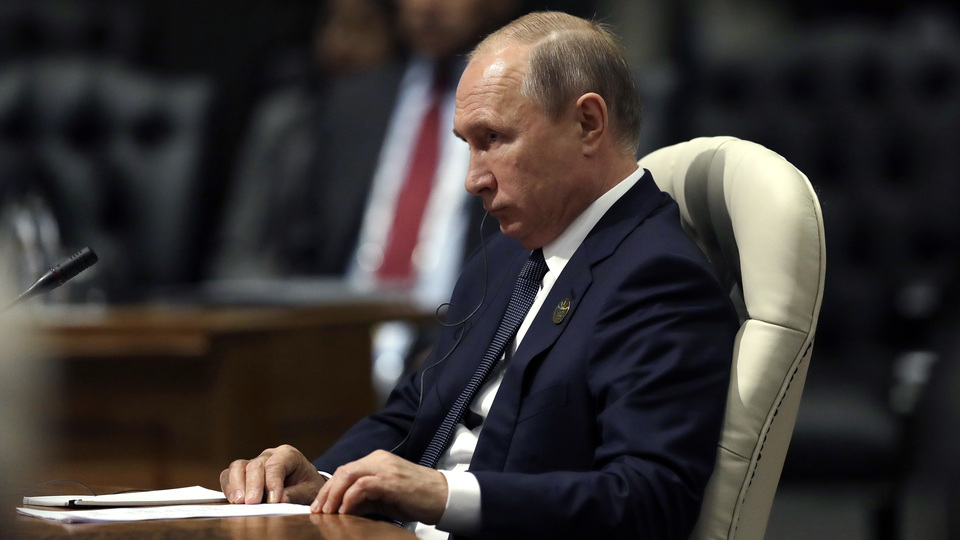 Trump erteledi, Putin davet etti!