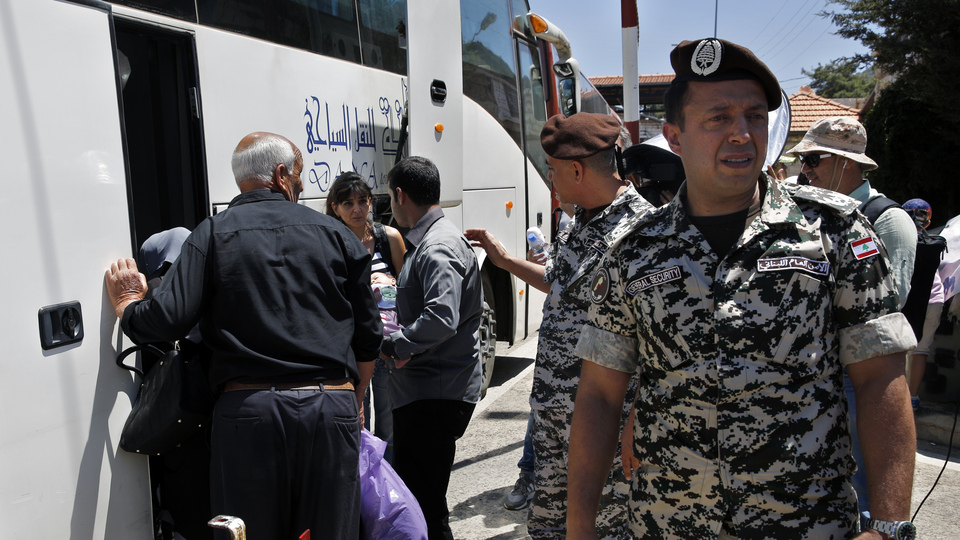 Lübnan'daki Suriyeli mülteciler ülkelerine dönüyor