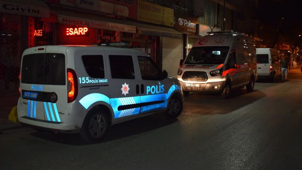 Uzman çavuş kazara kendini vurdu