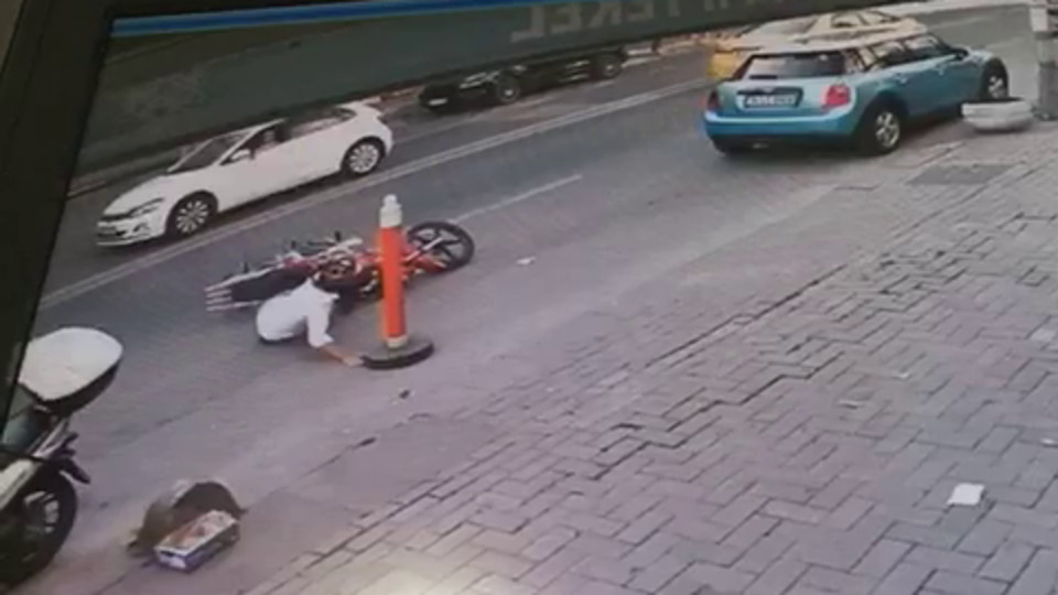 İstanbul'da taksici terörü! Yol verdi diye yaptığı akılalmaz...
