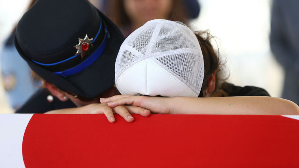 Şehit polis son yolculuğuna uğurlandı!