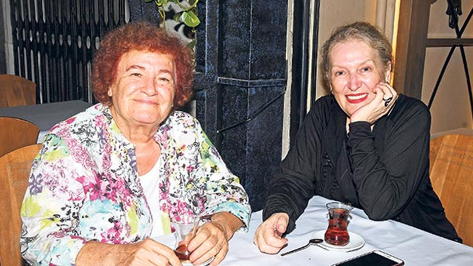 "Yeni şarkıların sözleri tuhaf"