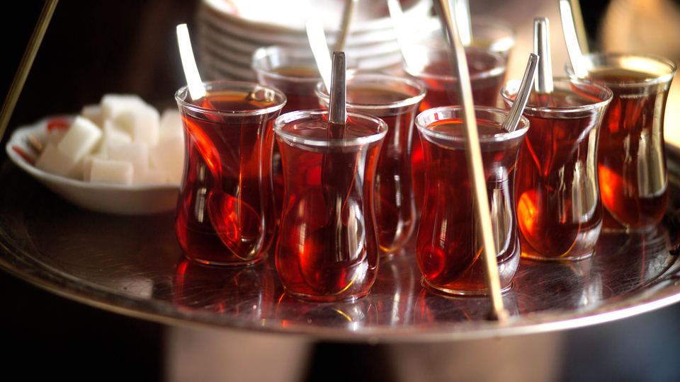 Çay sigara tiryakileri için ölümcül tehlike!