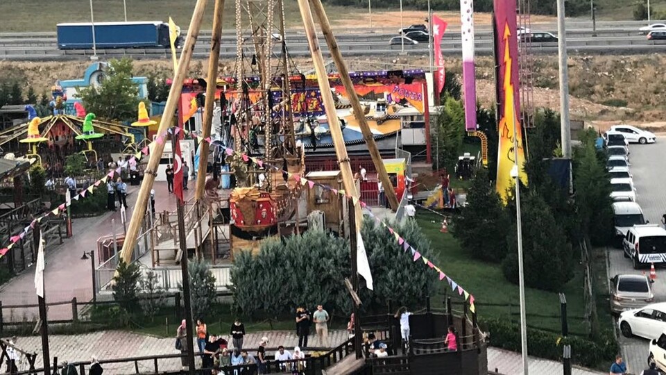 19 yaşındaki gencin lunaparkta feci ölümü