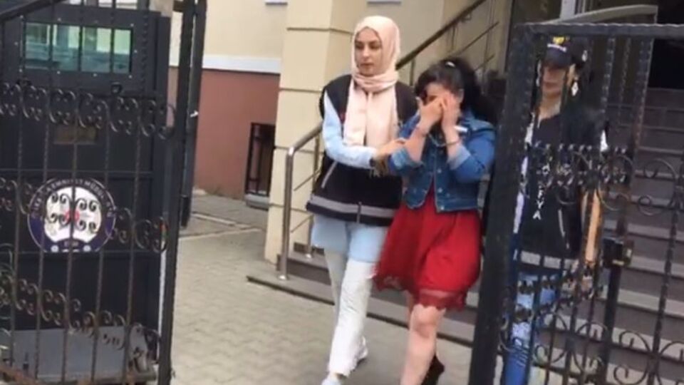 Doğumdan sonra bebeğini öldüren anne tutuklandı