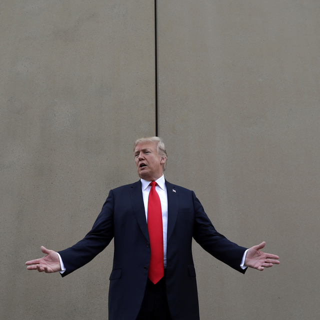 Trump tehdit etti: Hükümetin çalışmalarını durdururum!