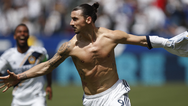 Zlatan'dan bir ilk daha!