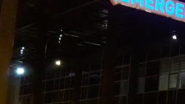 İzmir'de kamyonet şarampole devrildi: 7 yaralı